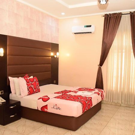 Bana Hotel & Suites Лагос Екстериор снимка