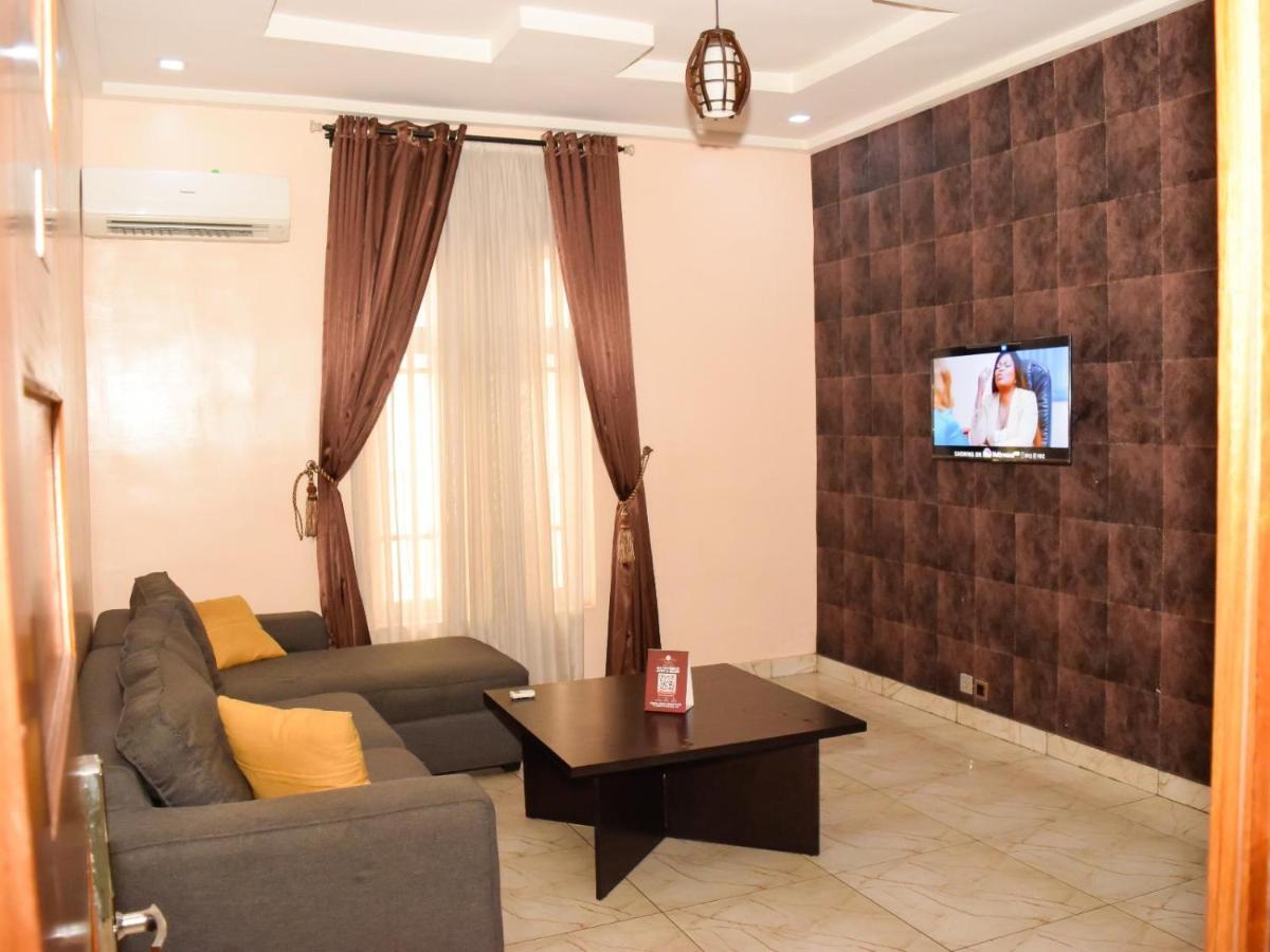 Bana Hotel & Suites Лагос Екстериор снимка