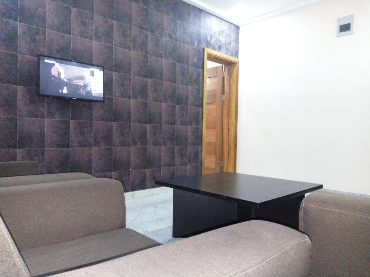 Bana Hotel & Suites Лагос Екстериор снимка